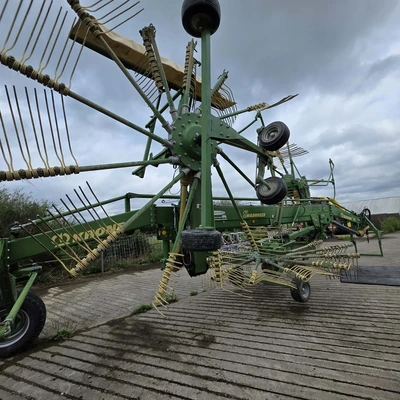 2020 KRONE SWARDO 1010 Hay Rakes | Iron Listing (11)
