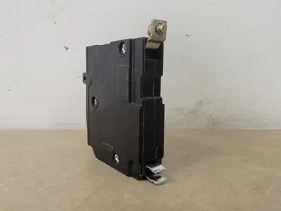 USED SQUARE D QO115