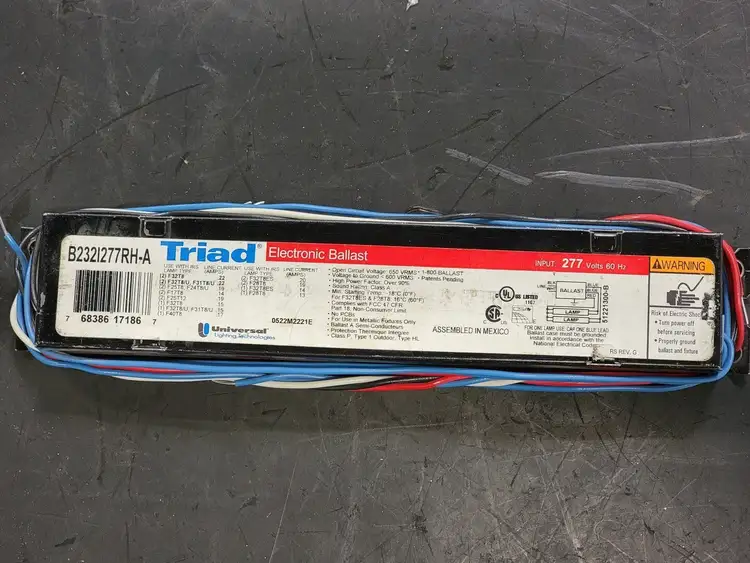 Used UNIVERSAL LIGHTING B232I277RH-A Misc Electrical & Power Parts British Columbia CA | Lenmark #249589