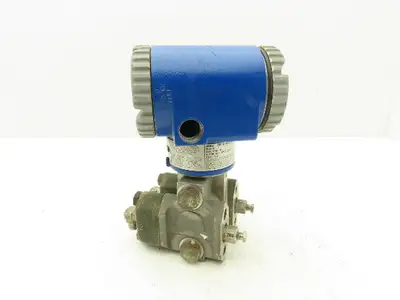 Foxboro IDP10-D22C21F-M2 Pressure Transmitter Digital Readout 12.5-42VDC