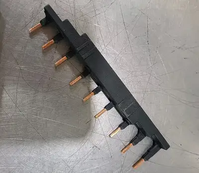 Allen-Bradley 140M-C-W453N Compact Busbar Loc4B13