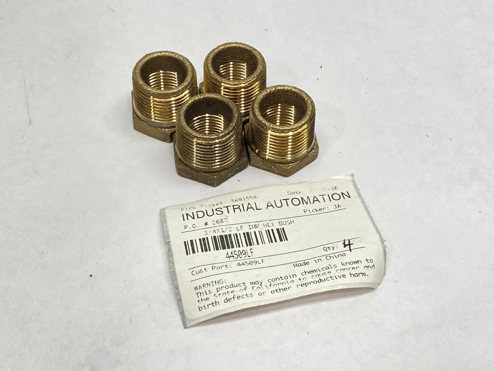 New | in-Stock Midland Industries Hex Bushing 3/4" MPT x 1/2" FPT LOT OF 4 Parts (Hydraulics and Pneumatics) Michigan US | Maverick Industrial Sales #1391002
