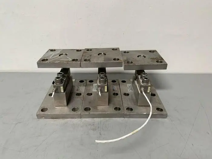 Used LOT OF 3 SENSORTRONICS STAINLESS STEEL LOAD CELLS 65080 CAPACITY 10K LBS Test Equipment - Other | Equipment Lab #485994