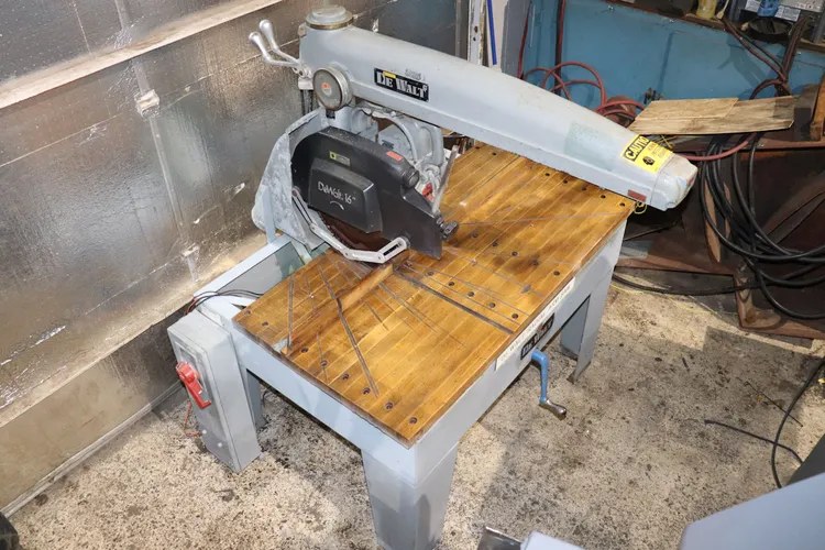 Used DEWALT GE 637 Woodworking Radial Arm Saws | INTER-PLANT SALES #344119