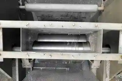 USED BUFLOVAK FLAKER