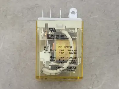 NEW IDEC RH2B-U