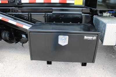 New | in-Stock 2027 WESTERN STAR 47X Hooklifts & Roll-Offs Texas US | Roll Off Truck World #1492010