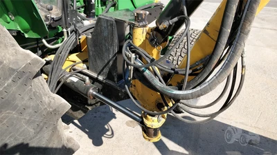 USED 2014 JOHN DEERE 6105D
