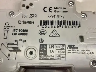USED SIEMENS 5SY4104-7