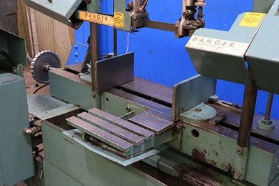 USED 2002 WF Wells W-9-1
