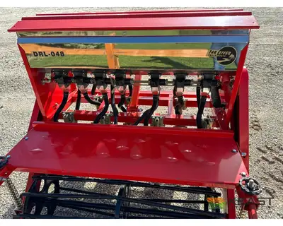 Used TAR RIVER _UNKNOWN_ Food Plot Seeders Iowa US | Keast Enterprises #1360509