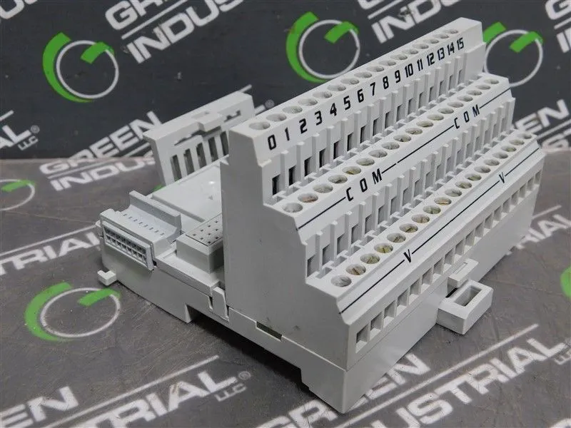 Allen Bradley 1794-TB3/A Flex I/O Terminal Base Rev. B01 Part No. 9614547 Used