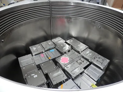 Used CUSTOM BIOGENIC SYSTEMS B2301-5-2B Ultra-Low Temperature Freezers California US | Biotech Equipment Sales #1464576