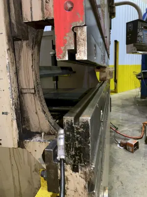 90 TON X 8' CINCINNATI MODEL 90FMIIx6 HYDRAULIC PRESS BRAKE: STOCK #15768