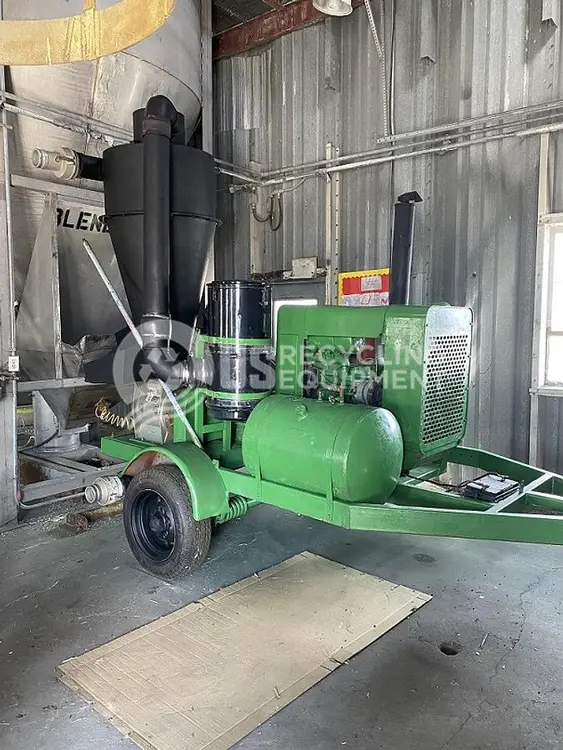 Used UNKNOWN MANUFACTURER: USED DIESEL RAIL CAR BLOWER Blowers Indiana US | US Recycling Equipment #475074