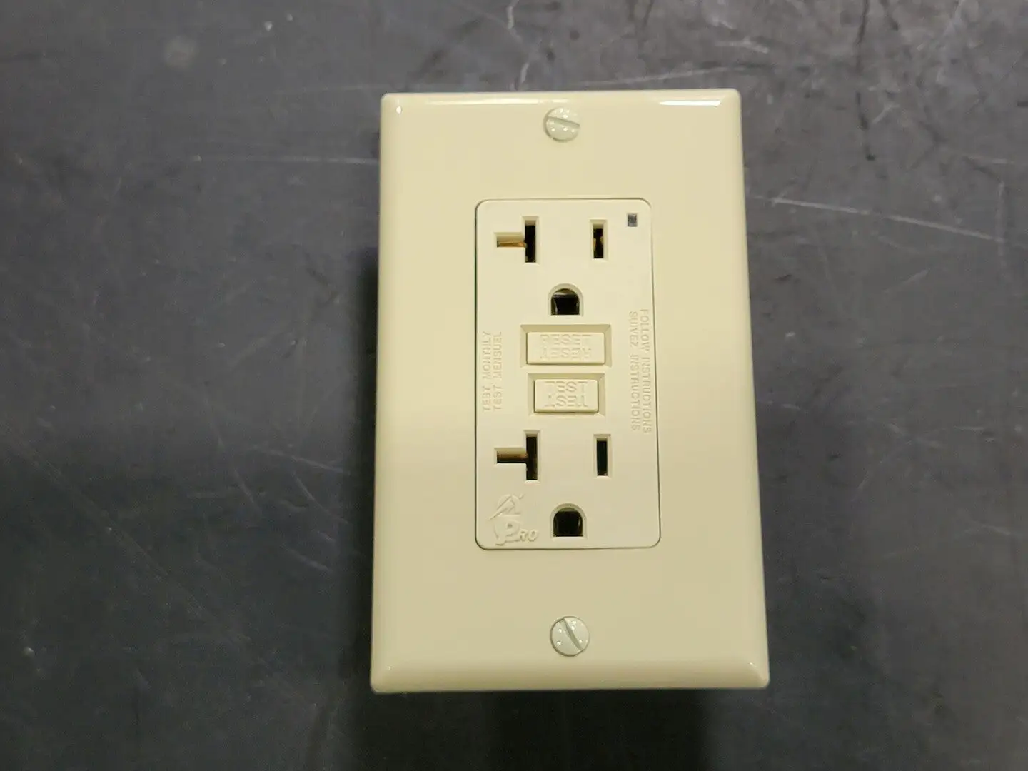 NEW LEVITON 7899-I