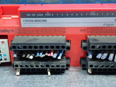 Used ALLEN BRADLEY 1791DSIB8XOB8 Input / Output Modules | HGR 24 #747729