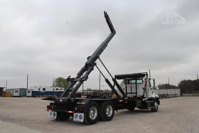 Used 2017 FREIGHTLINER 114SD Hooklifts & Roll-Offs Texas US | Roll Off Truck World #1491810