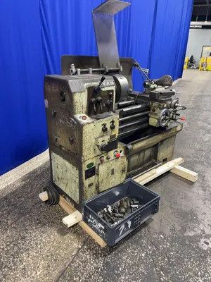 Used YANG IRON WORKS CO YAN550C Engine Lathes Ohio US | HGR 24 #1069957