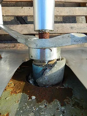 USED HAMILTON 200 GALLON AGITATOR 200 GALLON