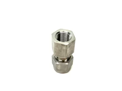 SS-6M0-7-2 | Swagelok  Stainless Steel Tube Fitting 6 mm Tube OD x 1/8" Female NPT - New – Open box