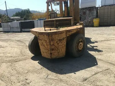 USED CATERPILLAR V300