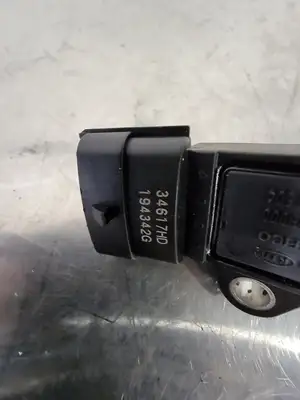 NEW HYUNDAI 39300-2B000