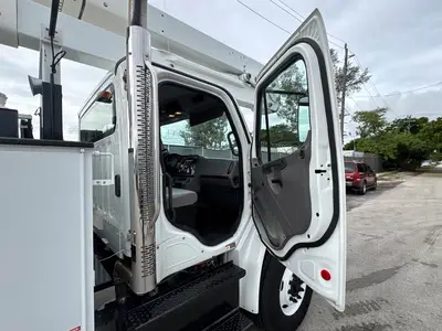 Used 2019 FREIGHTLINER M2 106 Tractors & Trailers Florida US | Truck and Van Outlet #1506263