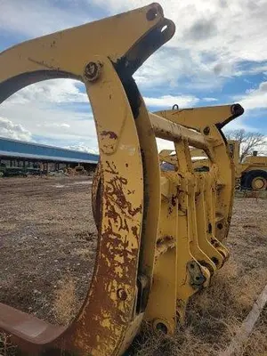 USED MEDFORD FABRICATION LOG FORK