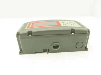 Honeywell T775B2040 Single Stage Heating and cooling Controller