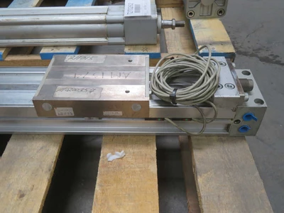 Used SMC _UNKNOWN_ Pneumatic Cylinders Texas US | OCO Industrial #1704199