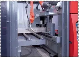USED 2009 VOORTMAN V806M