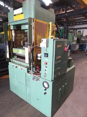USED CLIFTON 250 TON