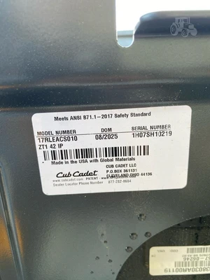 New | in-Stock 2025 CUB CADET ULTIMA Z1 42 Mowers Maine US | Beauregard Equipment #1511267