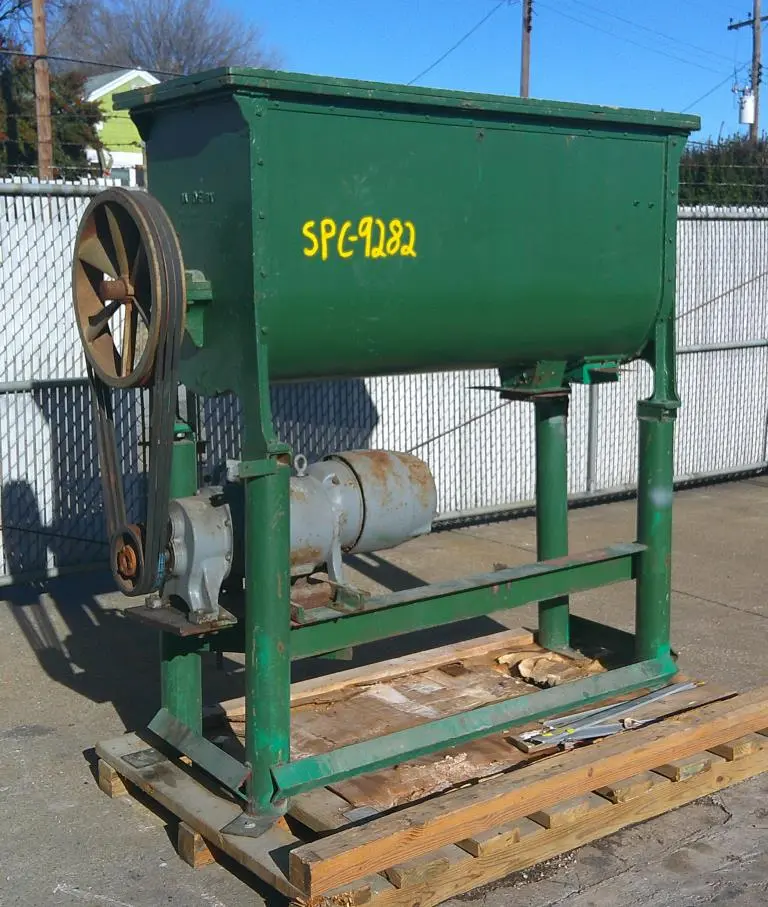 SPC9282  Mixer and Blender 8.8 cu. ft. capacity M Deby by WJ Savage Co. ribbon blender, 3 hp, CS