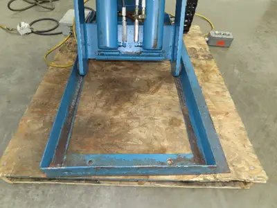 Used ADVANCED _UNKNOWN_ Misc Lifts Indiana US | Arrow Industrial #1367360