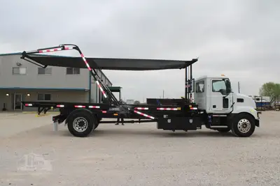 New | in-Stock 2027 MACK MD7 Rolloff Trucks Texas US | Roll Off Truck World #1491912