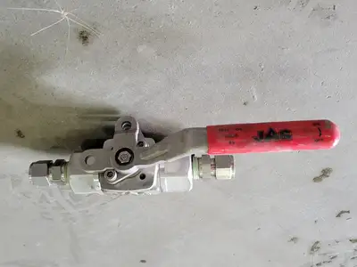 USED JAG T3F05T25A