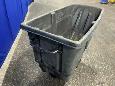 Used RUBBERMAID _UNKNOWN_ Material Handling (misc) Ohio US | HGR 24 #1556764