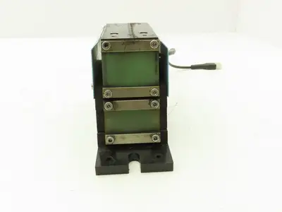 Osaka Seiko Small Parts Feeder Linear Conveyor Vibration Magnetic Motor 200V