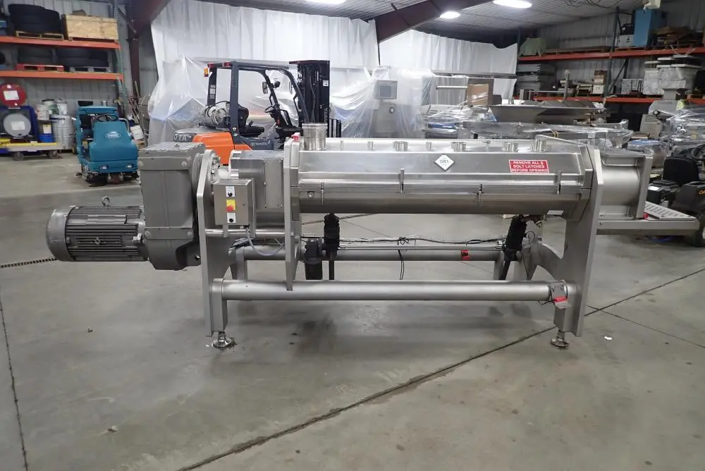 USED 2013 READING MX 12 MIXER