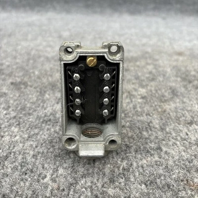 Used Telemecanique C3B-JK04 Base Switch Parts California US | Davliegogo LLC #1705307