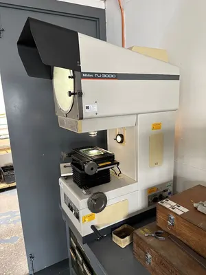 Used MITUTOYO PJ3000 Inspection Machines GB | Charter Auctions #1482221