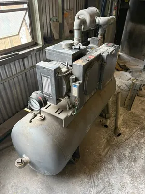 TRAVAINI PVL200 Pump Vacuum | Perry Equipment (2)