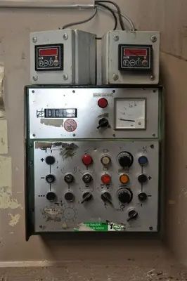 USED LVD MVS 8050 X 6/4 MM CNC