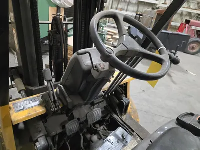 Caterpillar FG25K LPG Double Stage Forklift w/ Side Shift; Blown Engine (LOCATION: Batavia, OH)