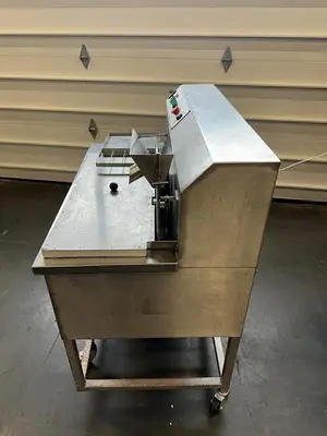 Used VOFACHOCO _UNKNOWN_ Chocolate Melters Ontario CA | UNION STANDARD EQUIPMENT CO. #1285393