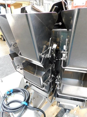 USED ISHIDA 16 STATION SCALE CCW-M-216B-DX20-PB