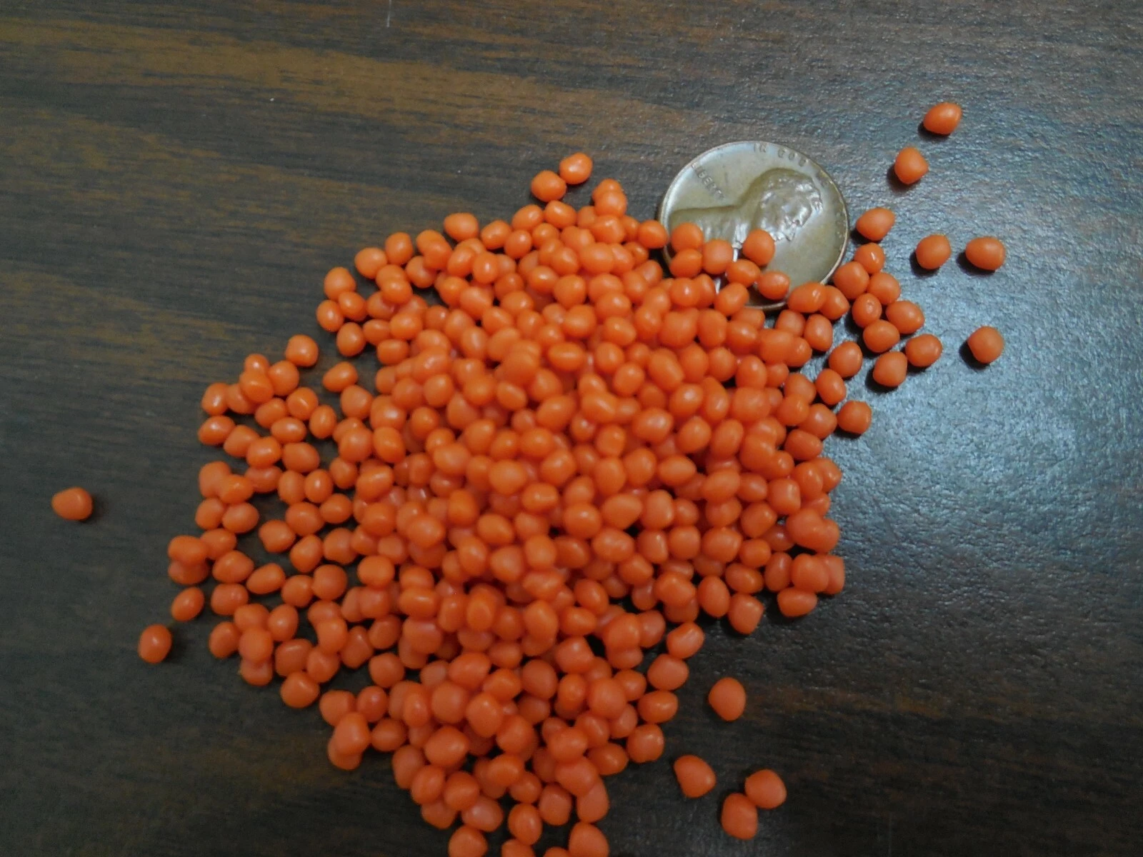 TPE Plastic Pellets Orange Rubber (Shore A 59) Injection Molding 45 Lbs
