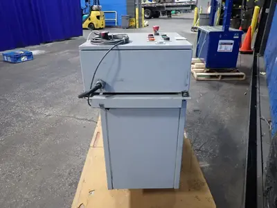 USED LEYBOLD SP250